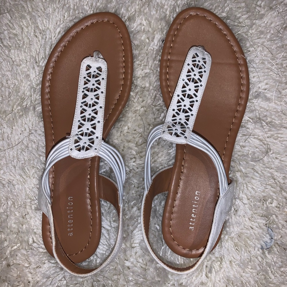 Attention sandals